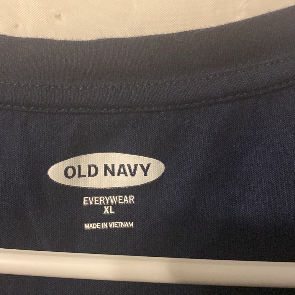 Old Navy Everywear XL Navy Blue tshirt. - Picture 2 of 4
